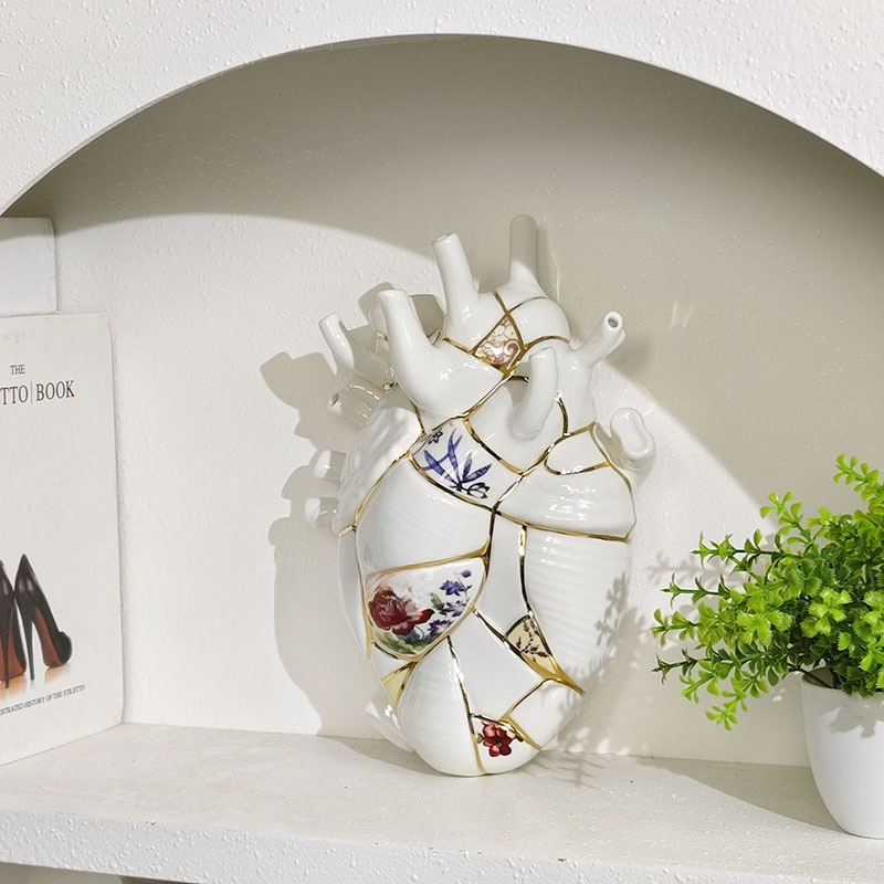 Ваза в форме сердца для гостин – обзор и цена Vase Decor